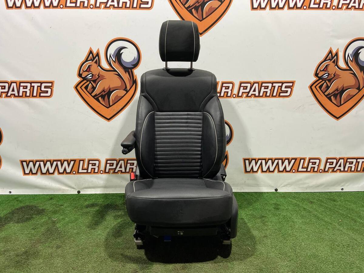 LR080418 Front left seat Land Rover Discovery 5 L462 (2017-) used